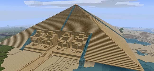 Building a Pyramid in Minecraft